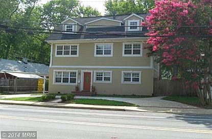 1st image of 1704 N Quincy St