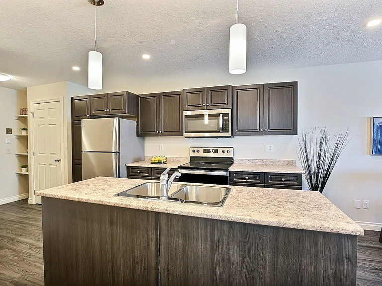 3030 Chuka Blvd — Photo 3