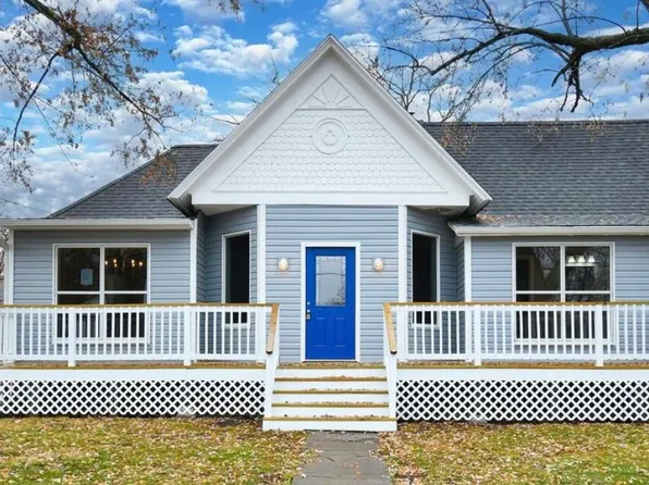 216 W Cherry Street, Mt Vernon, MO 65712