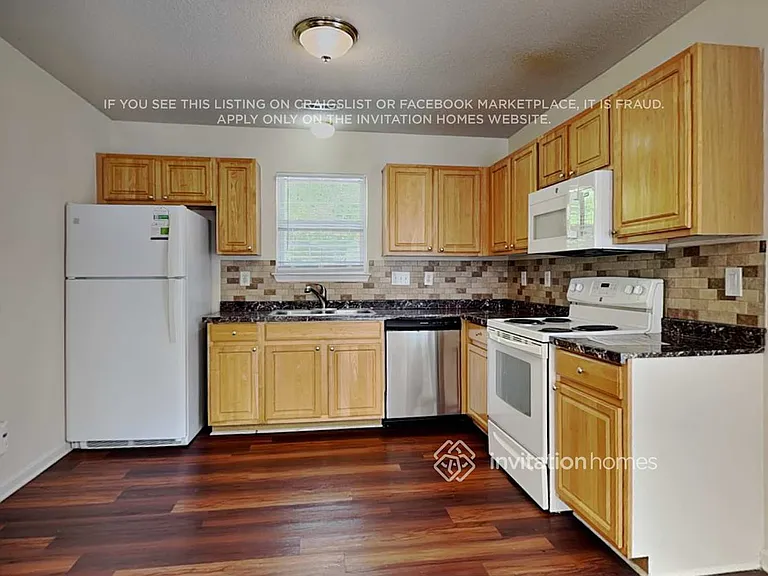 3417 Hunting Wood Ct — Photo 7