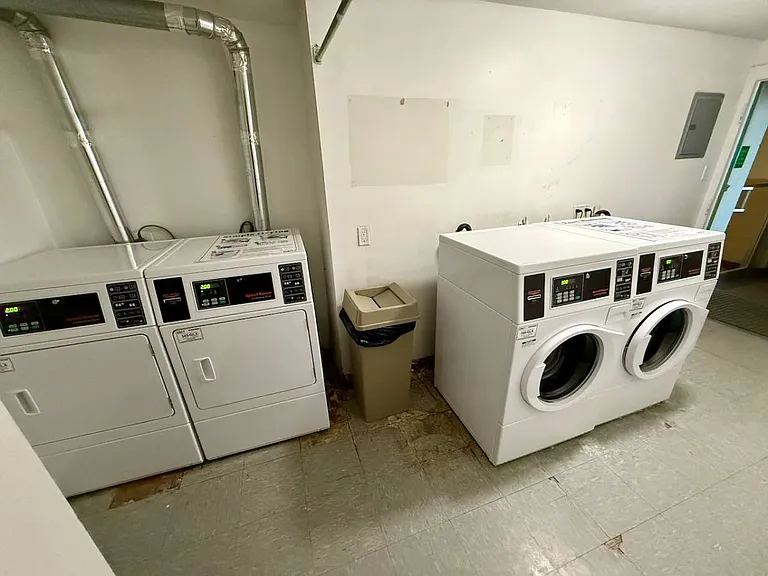 12 Commonwealth Ct — Photo 10