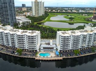 300 Diplomat Pkwy APT 309, Hallandale, FL 33009