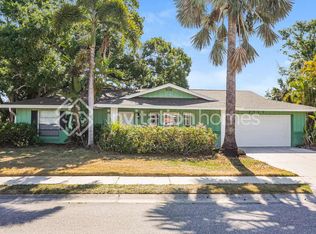 2717 Pursell Cir, Sarasota, FL 34232