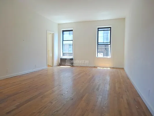 Rented by Manhattan Connection | media 6