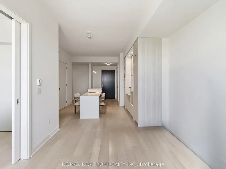 11 Yorkville Ave #3403 — Photo 16