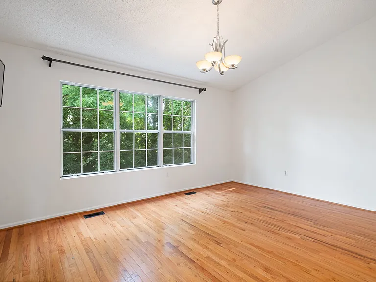 340 Foxridge Dr SW — Photo 18