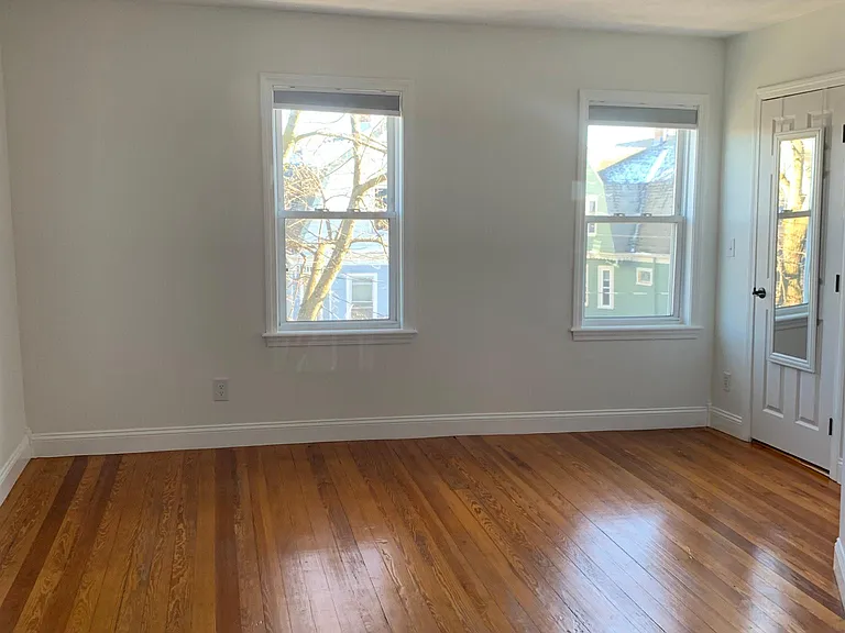 18 Pearson Ave #3 — Photo 3