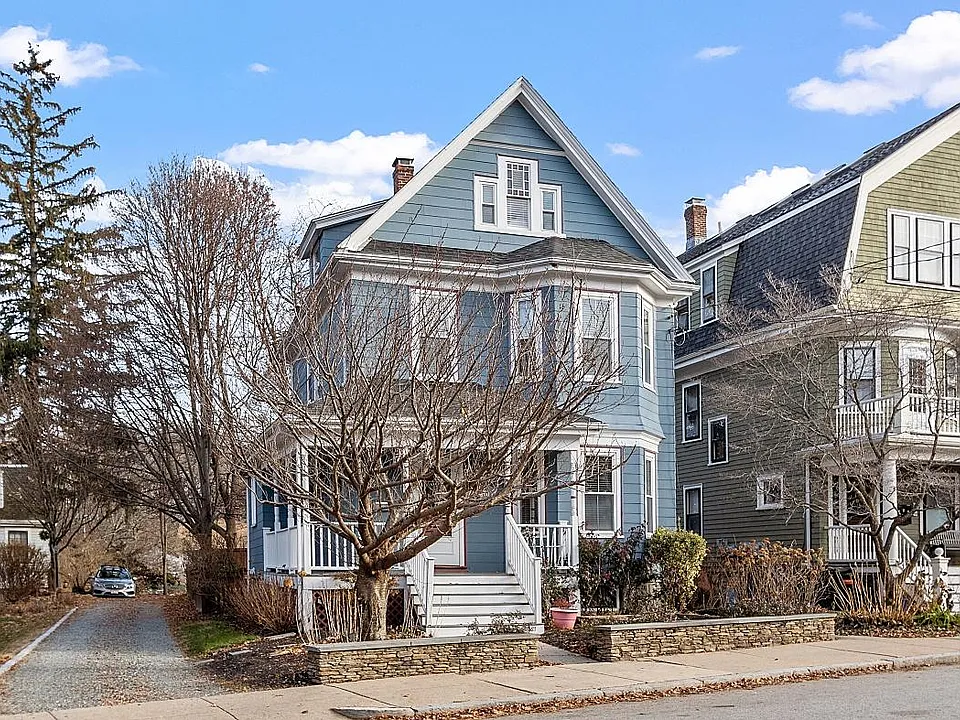 270 Poplar St