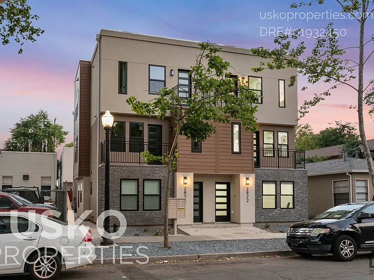 2824 D St — Photo 1