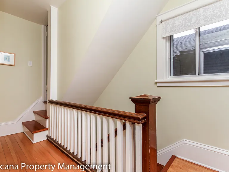 165 Irving Ave — Photo 15