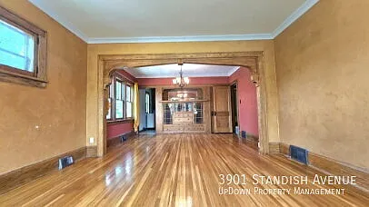Charming 3-Bedroom Minneapolis Home with Hardwood Floors & 2 Full Baths 10/1/2026 — Photo 4