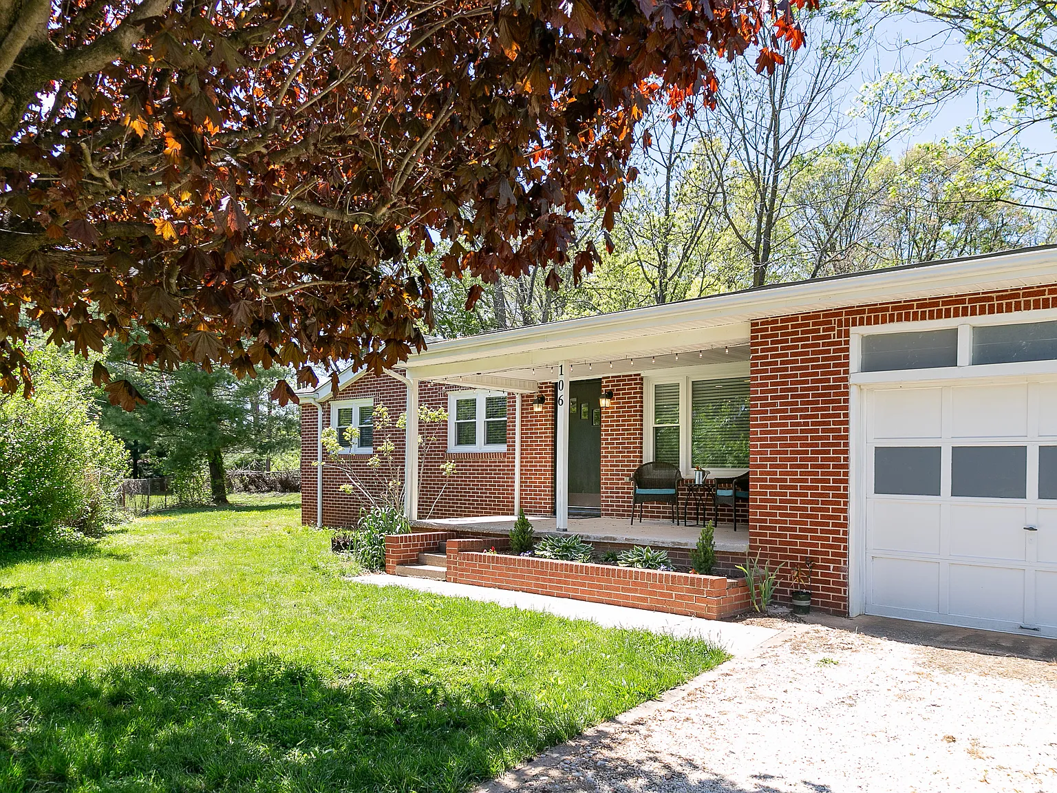 3 bed, 1006 sqft, $2,000 — Photo 1
