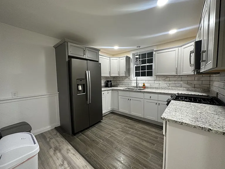 183 Jewett St #2 — Photo 8