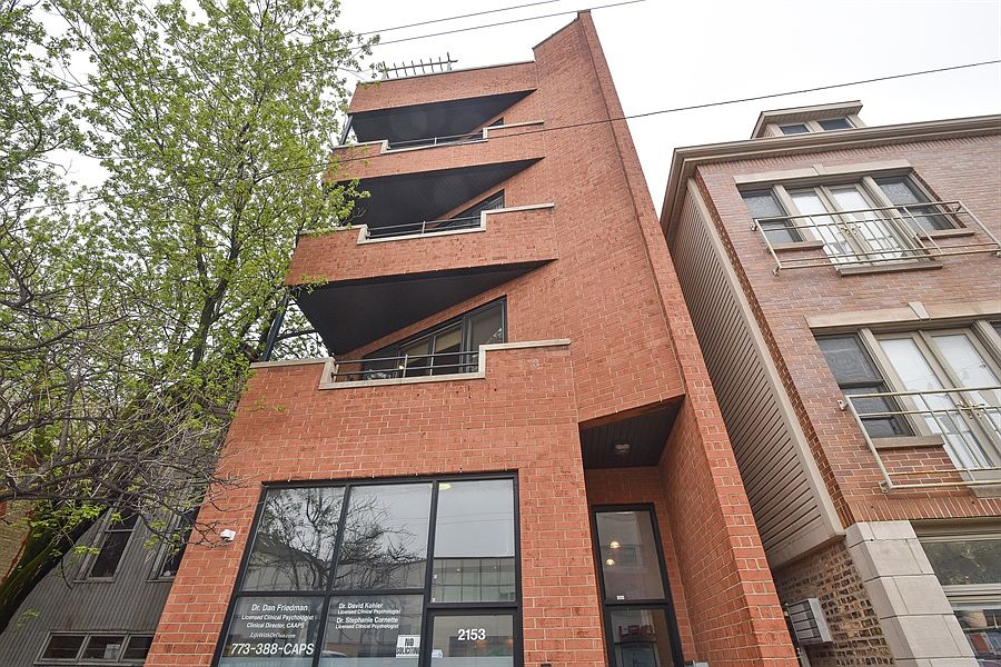 1st image of 2153 W Belmont Ave Unit 4