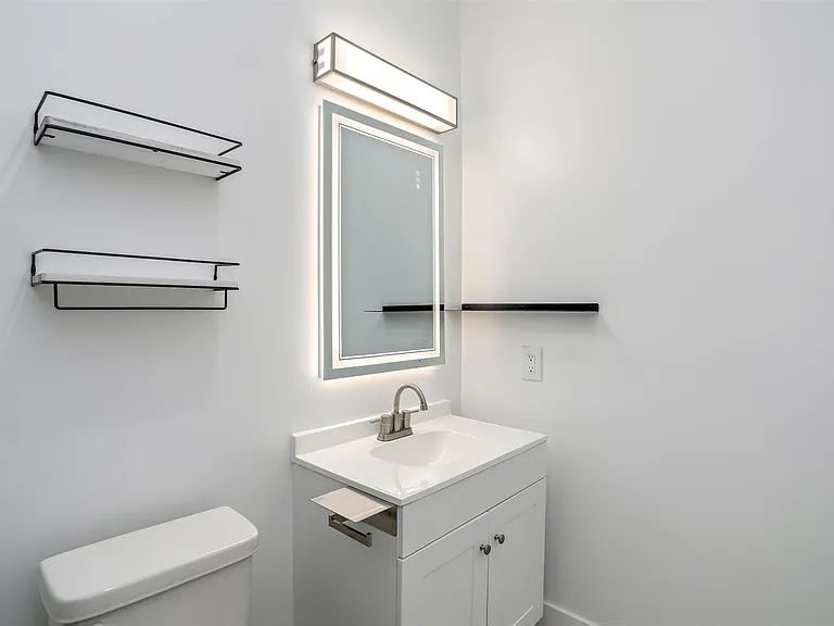 89 W Philadelphia St #7 — Photo 9