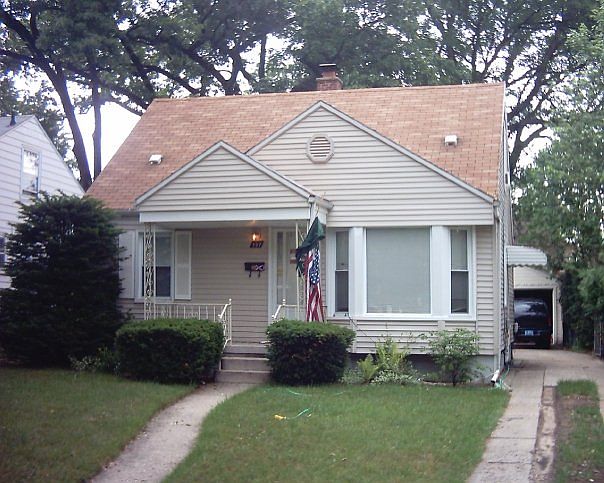 1st image of 137 Devillen Ave