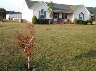 348 Martin Chapel Rd, Portland, TN 37148