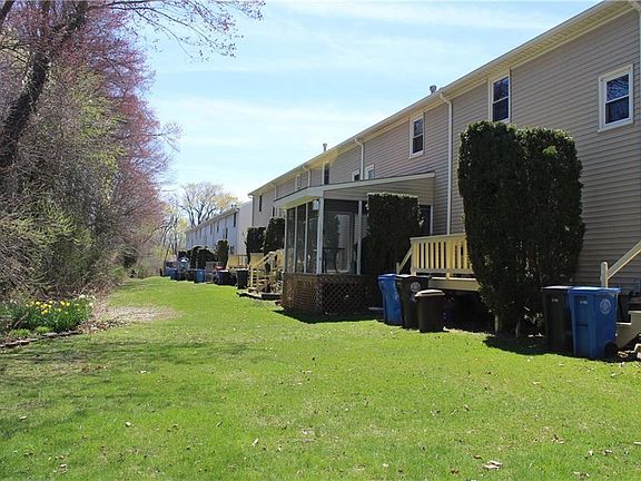 4th image of 402 Woodhaven Ct #402