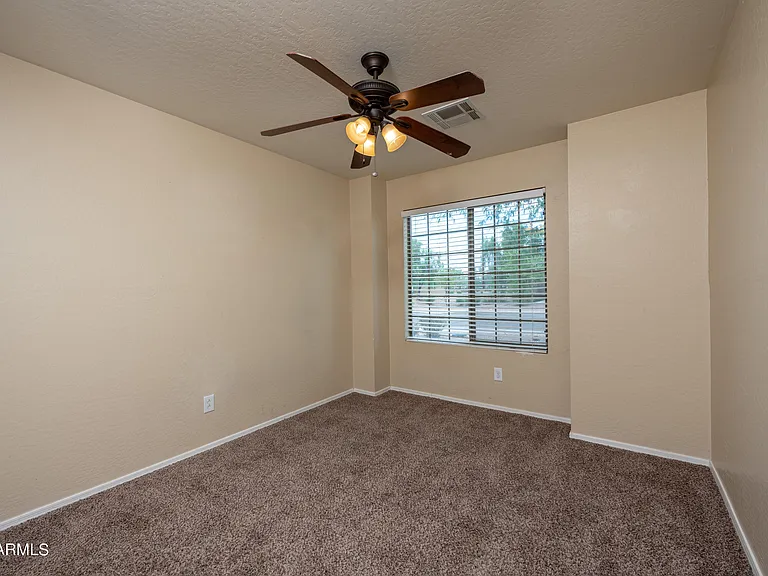 37153 W Amalfi Ave — Photo 10
