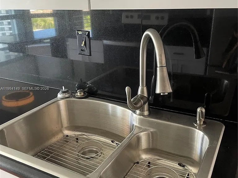 3530 Mystic Pointe Dr #1509 — Photo 9