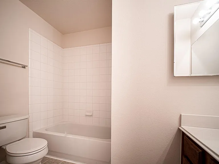 3610 Liberty Square Trl — Photo 11