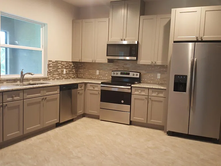 41 Providence Ln #A — Photo 8