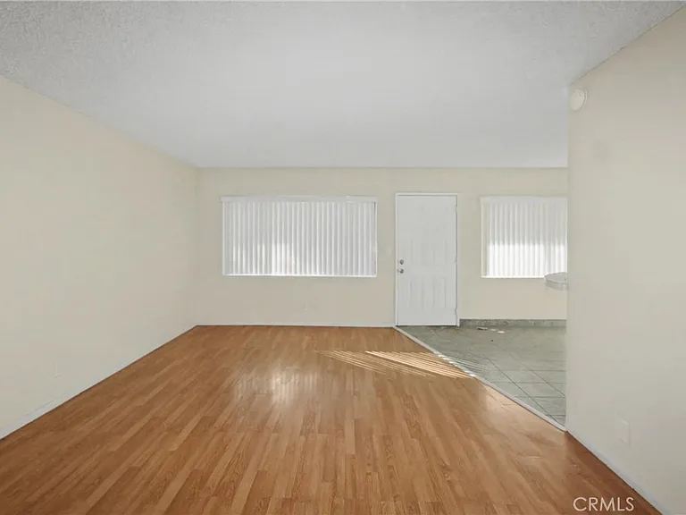 13609 Van Ness Ave #2 — Photo 7
