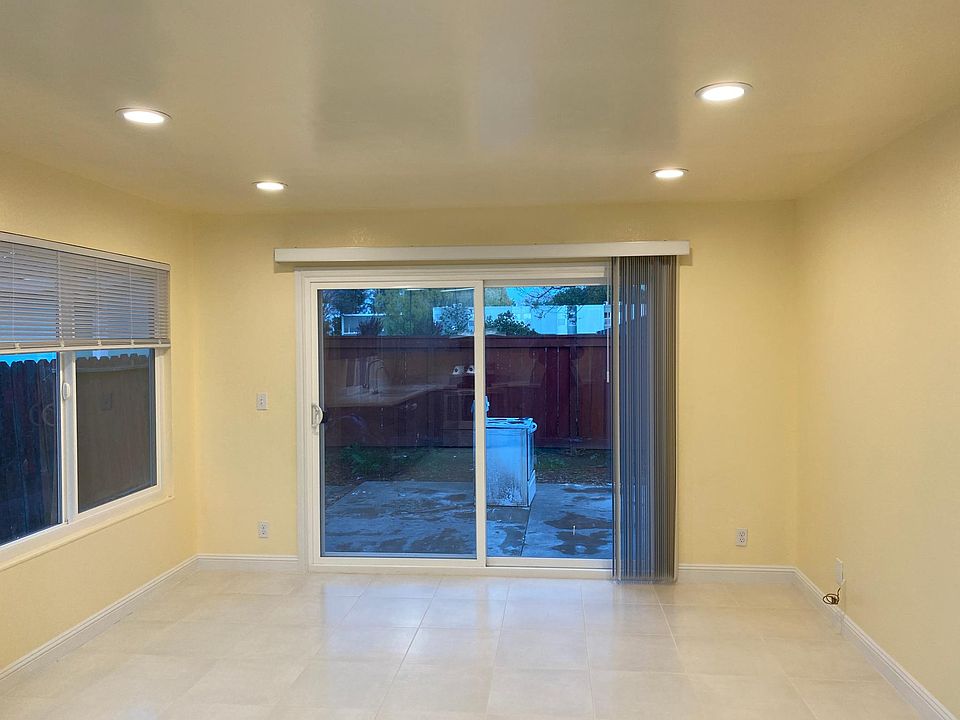 1st image of 2524 Brenford Dr #1