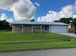 613 Ellingsen Ave, Sebastian, FL 32958