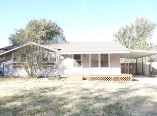 3215 S Chase Ave, Wichita, KS 67217