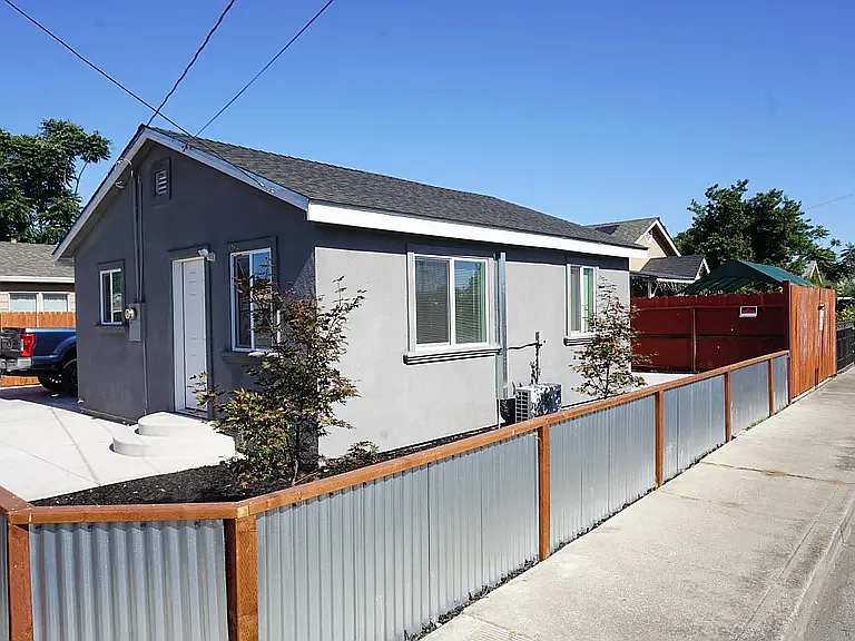 403 Stockton St — Photo 1