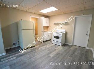 32 Penn Ave APT 1, Irwin, PA 15642