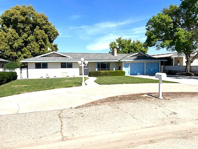 15400 Excelsior Ave