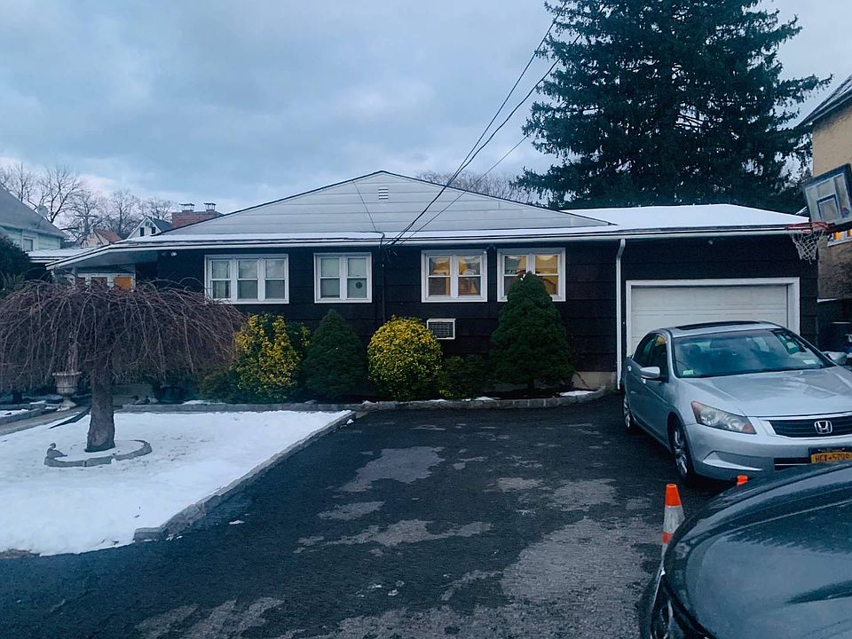 1st image of 32 S Stone Ave