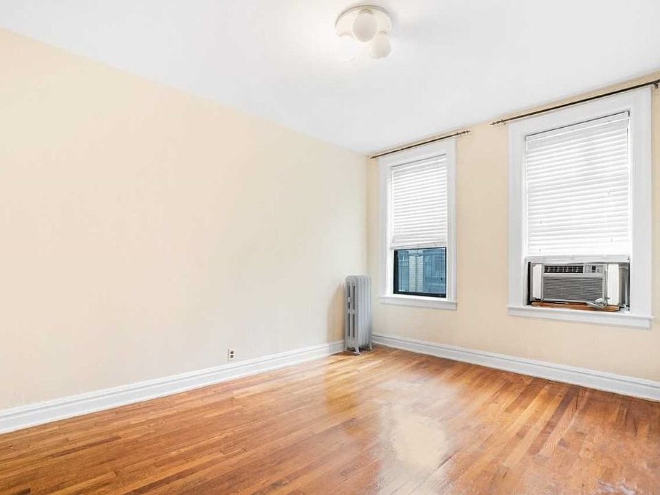 2nd image of 3407 36th Ave APT 3F