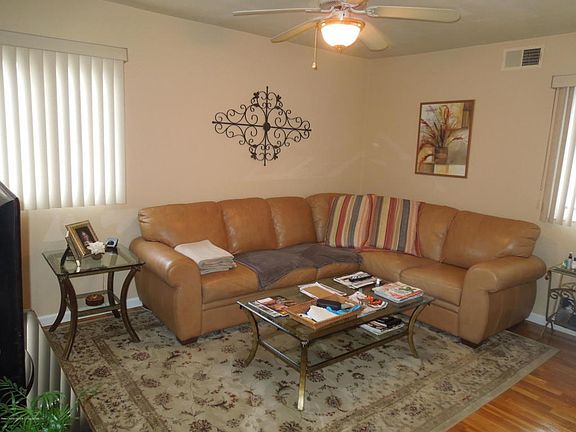 3rd image of 83 W Cedarview Ave
