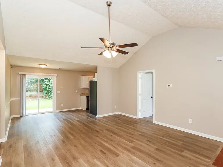 2 Ruby Ct — Photo 7