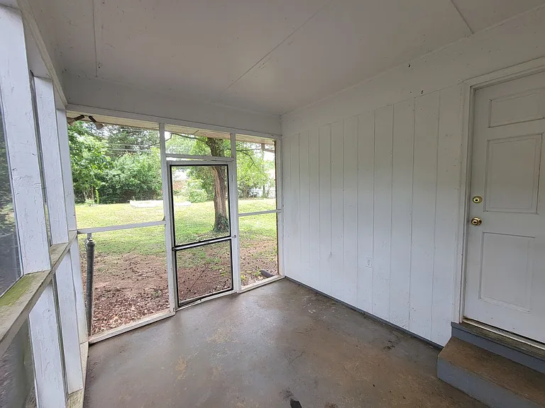 3023 Robin Hood Dr — Photo 9