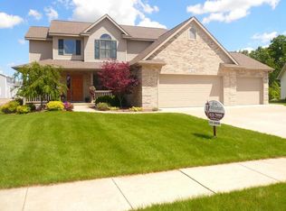 312 Broadhead Dr, Midland, MI
