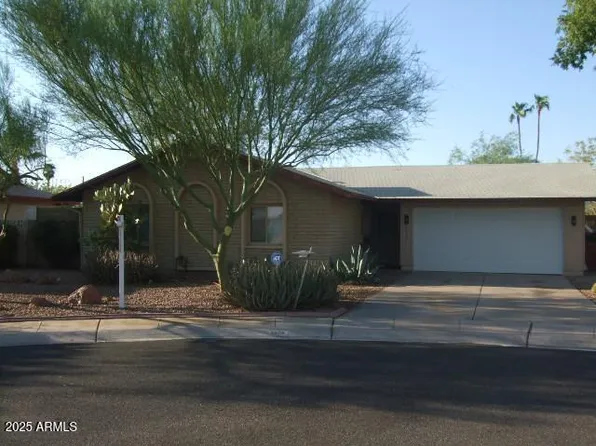 8608 E WHITTON Avenue, Scottsdale, AZ 85251
