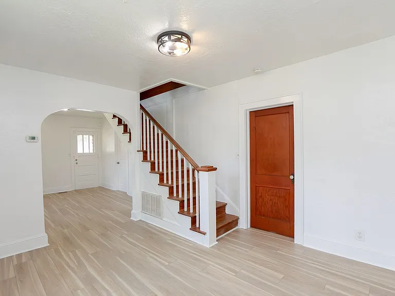 768 Mayfield Ave — Photo 6