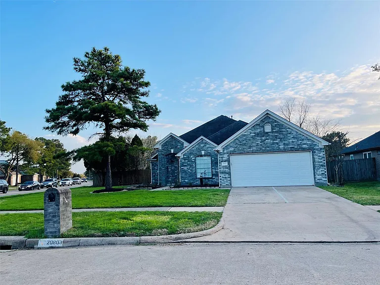 20803 Lavenderwood Dr — Photo 3