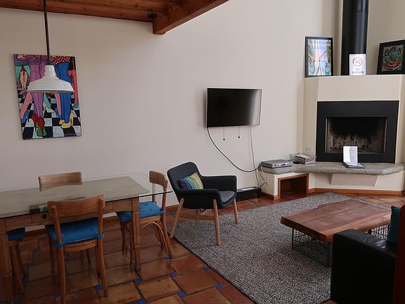 5th image of 542 Vernon Ave #4