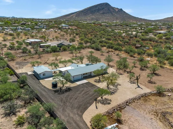 43839 N 12TH Street, New River, AZ 85087