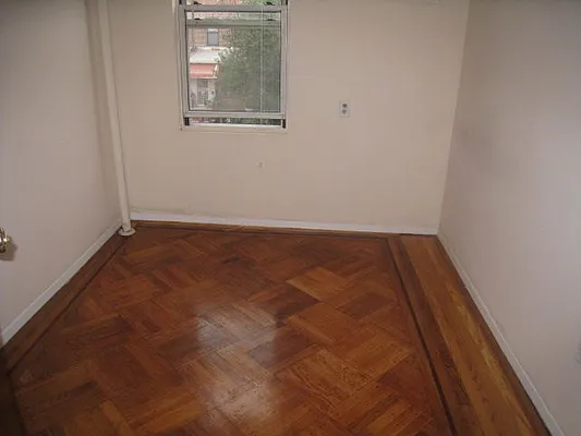 Rented by Alexiou Realty | media 43