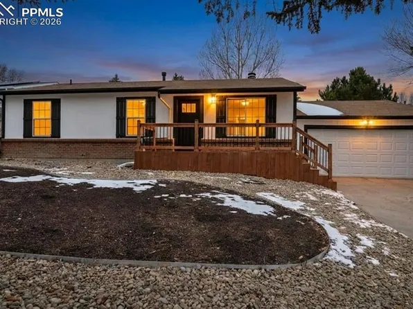 995 Oakwood Dr, Castle Rock, CO 80104