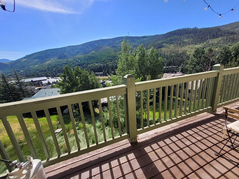 2448 Garmisch Dr #7 — Photo 11