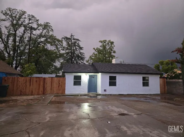 1924 1st St, Wasco, CA 93280