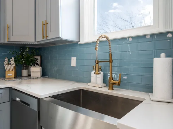 380 Princeton Avenue image 4 of 28