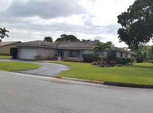 898 NW 84th Ln, Coral Springs, FL 33071